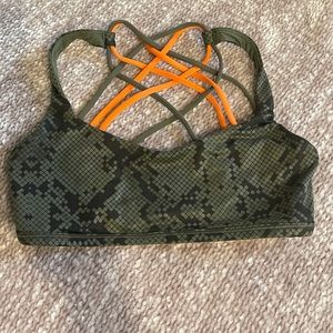 Lulu lemon sports bra